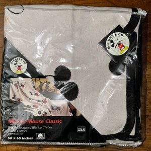 Vintage Y2K Mickey Mouse & co throw